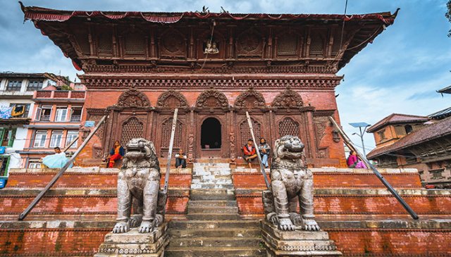 拉萨到尼泊尔要护照吗多少钱「拉萨去尼泊尔」