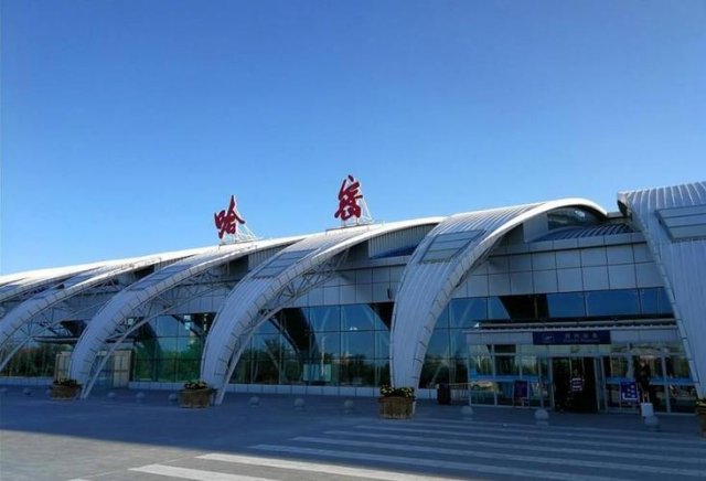 天津航空全面升级新疆境内航线服务，新疆哈密机场优化航线