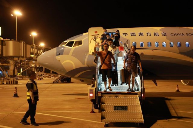 珠海-宜宾航班顺利开通 南航开通珠海至宜宾航班