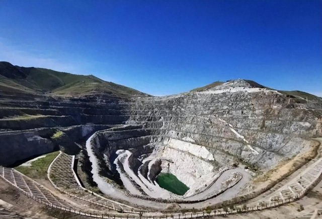 新疆发现200万吨剧毒金属矿，助力我国资源储备与产业发展