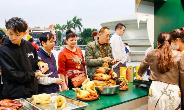 2023海南国际旅游岛欢乐节，12月1日鸡饭盛宴，味蕾狂欢再升级