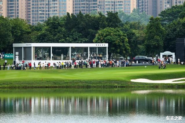 袁小林亲临沃尔沃中国高尔夫公开赛，展现运动风采