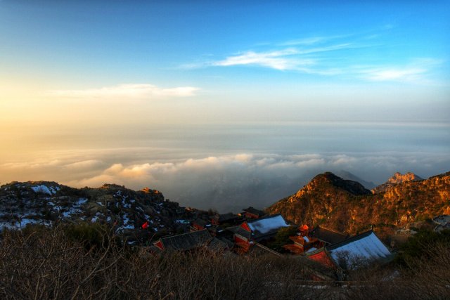 去泰山看日出好还是爬泰山好，泰山从几点爬可以看到日出