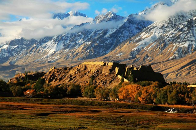 新疆十大最受欢迎的景点，新疆十大最受欢迎的景点排名