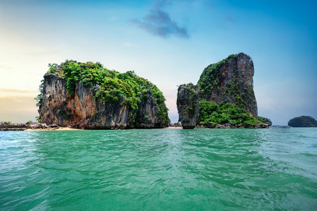 出国旅游哪个国家好玩 老挝缅甸越南哪个旅游更好玩以及签证难度