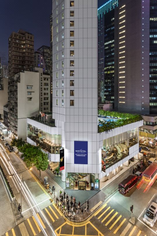 香港诺富特世纪酒店高级房2晚连住含2大1小早餐套餐