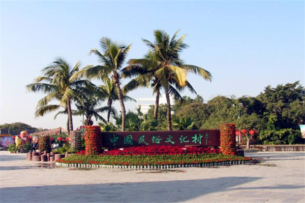深圳公园广场热门榜你可以在海岸边玩耍享受凉爽的海水