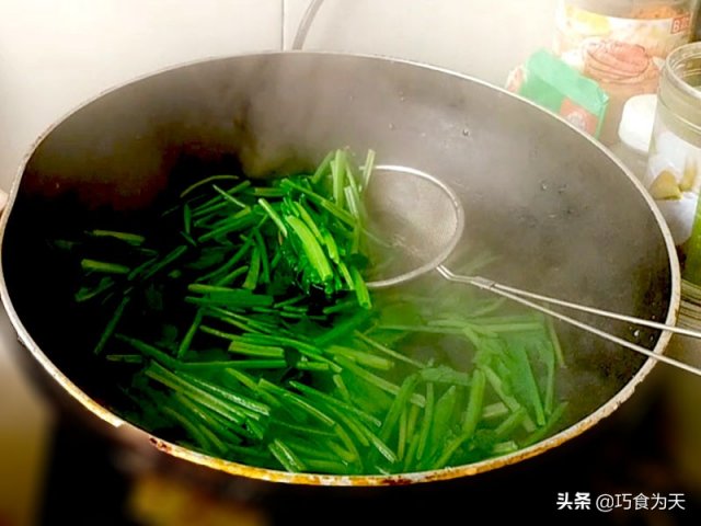菠菜丸子汤的丸子怎么做 菠菜丸子汤