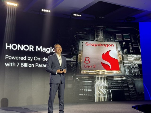 荣耀Magic6系列，骁龙8 Gen3驱动，70亿参数端侧AI大模型，引领科技新潮流