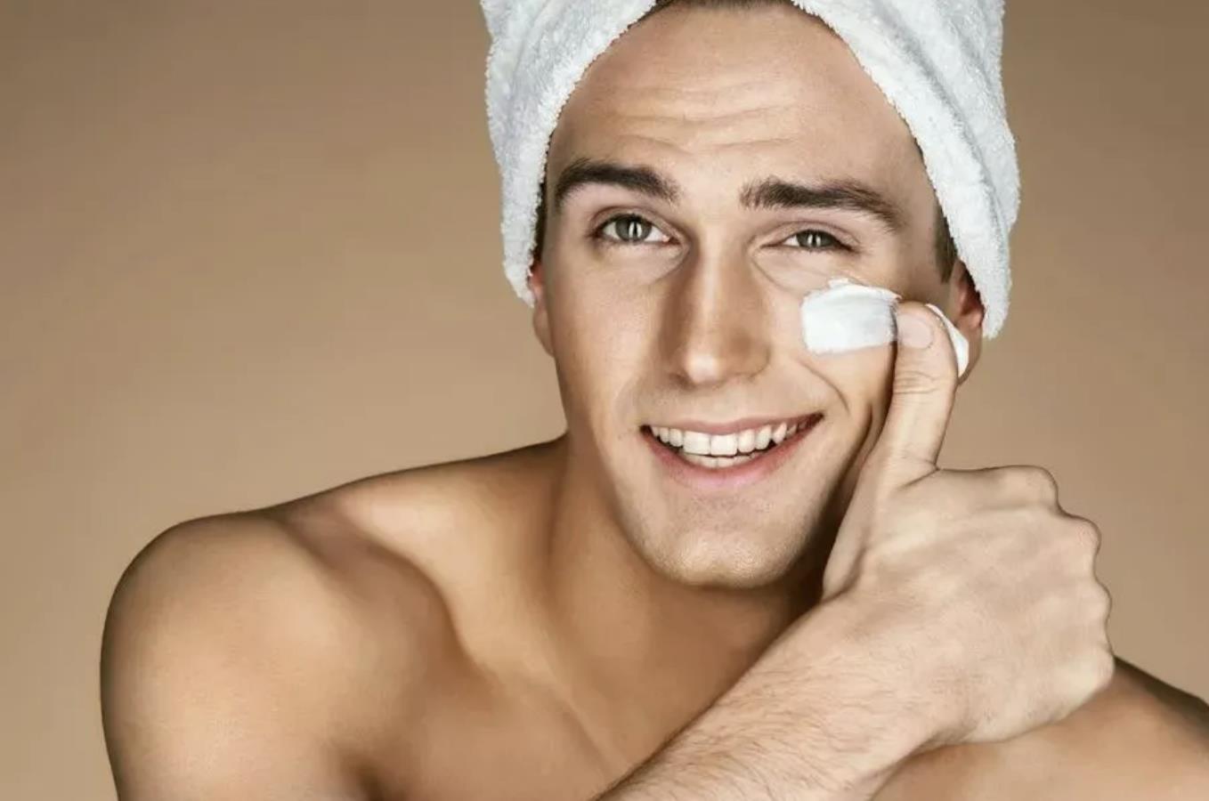男性长期熬夜引发脸部水肿问题，如何有效缓解？