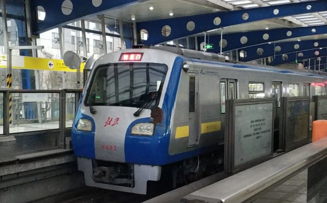 北京13号线是地铁还是轻轨(北京地铁13号线二期开通日期)
