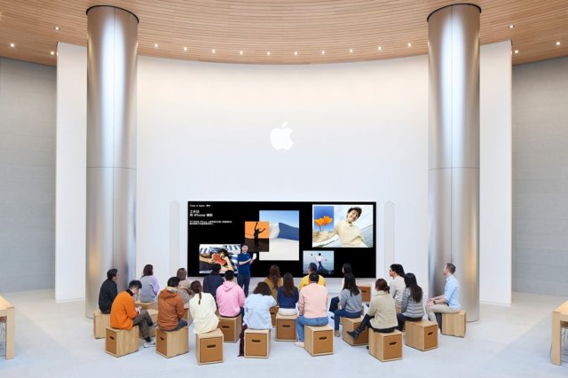 库克亲自揭幕苹果静安零售店盛大开业，科技与艺术的完美融合