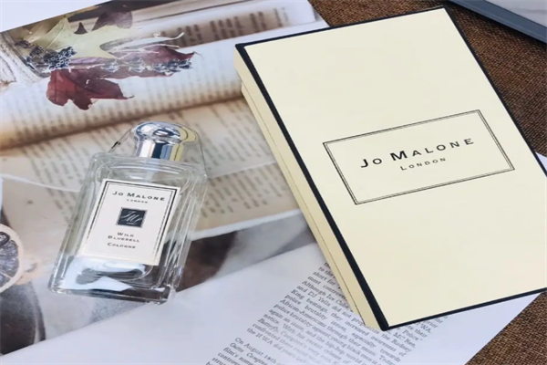 十大最受欢迎的香水祖玛珑祖玛龙是雅诗兰黛集团旗下的高端香水