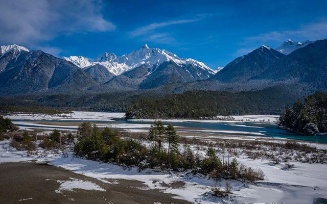 西藏波密米堆冰川、岗云杉林景区免费对外开放