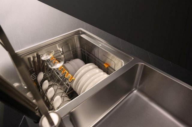 方太水槽洗碗机：革命性家庭厨房解决方案，让百万家庭享受清洁、便捷与高效