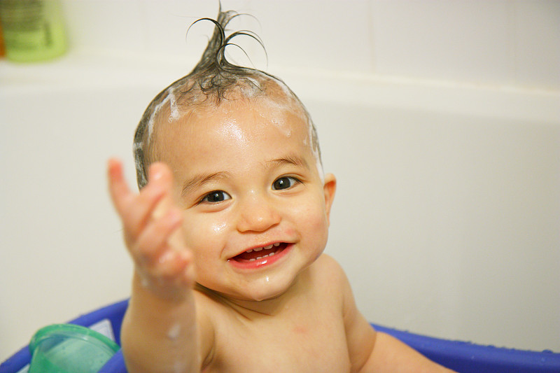 自制宝宝洗发水教程 自制宝宝洗发水配方