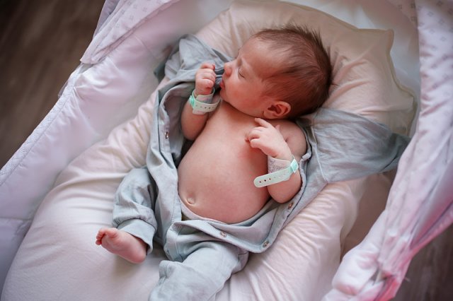 孕早期肚子胀气难受怎么办 缓解孕早期肚子胀气的方法有哪些
