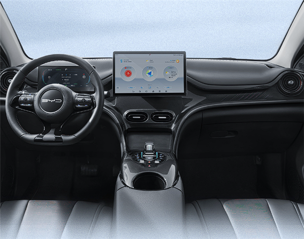 比亚迪e2荣耀版全新上市：全系标配热泵空调，8.98万起，驾驶更远