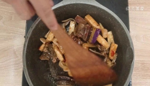 鳝鱼茄子煲的做法，鳝鱼烧茄子的做法大全