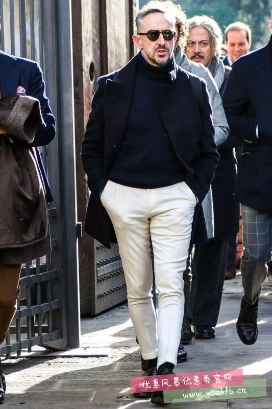 冬天能穿好白裤的男人不简单，冬季型男穿搭指南
