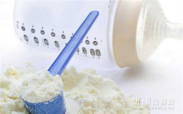 宝宝在不同生长的时期，奶粉选择也不同