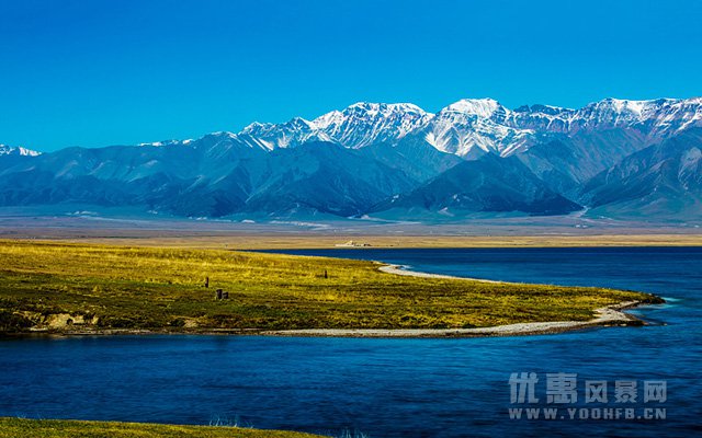 新疆冬季旅游推介会为成都市民带来免门票等优惠活动