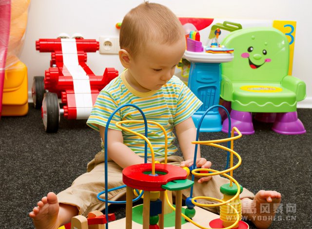 家长应该如何帮助孩子挑选出合适的儿童玩具？